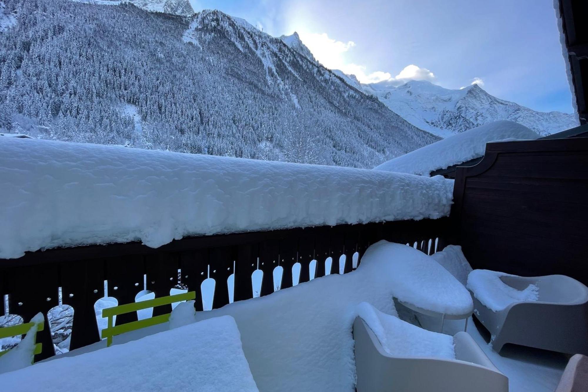 Mont Blanc View Apt In The Heart Of Chamonix Exteriör bild