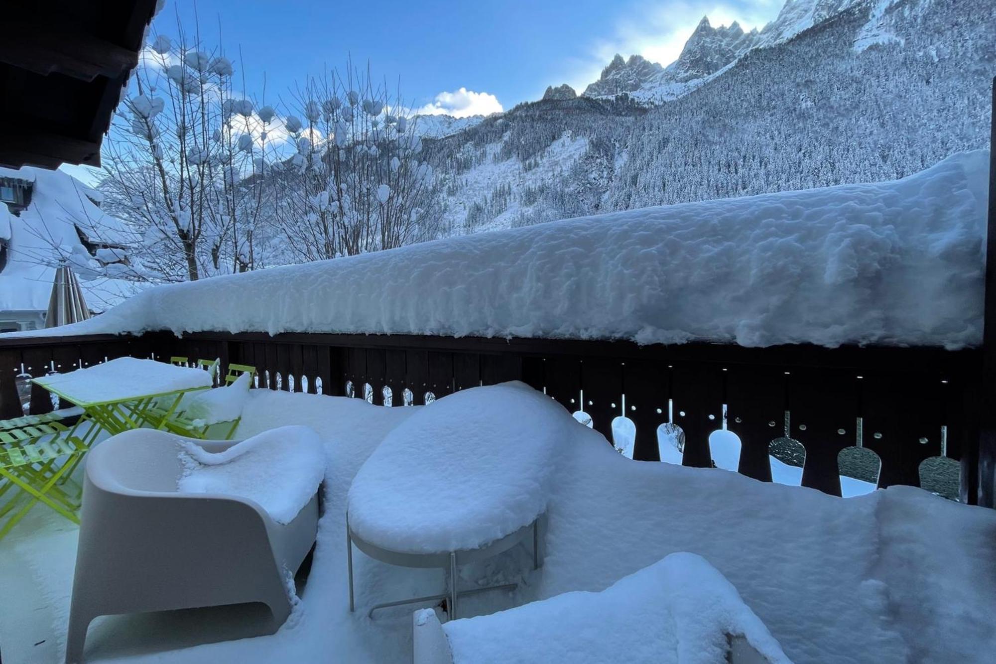 Mont Blanc View Apt In The Heart Of Chamonix Exteriör bild